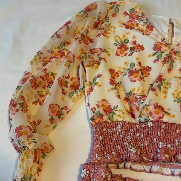 btween Floral Ruffle Shirt & Dress in Pink and Cream - Picture 4 of 6